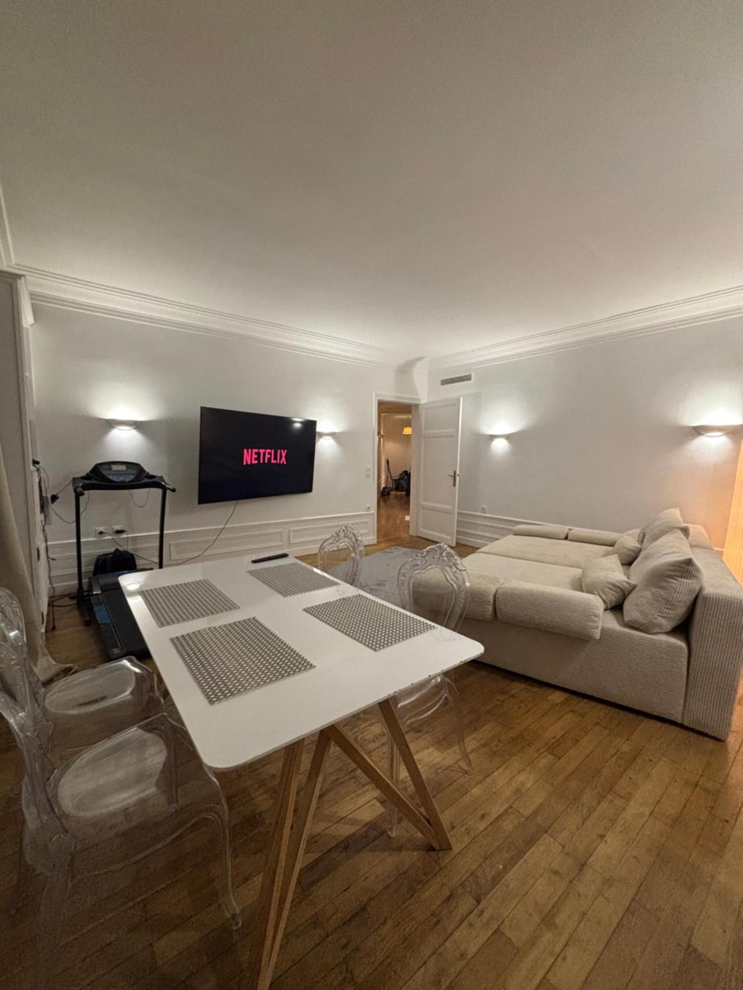 Apartment Avenue Foch Arc De Triomphe Champs-elysees Paris